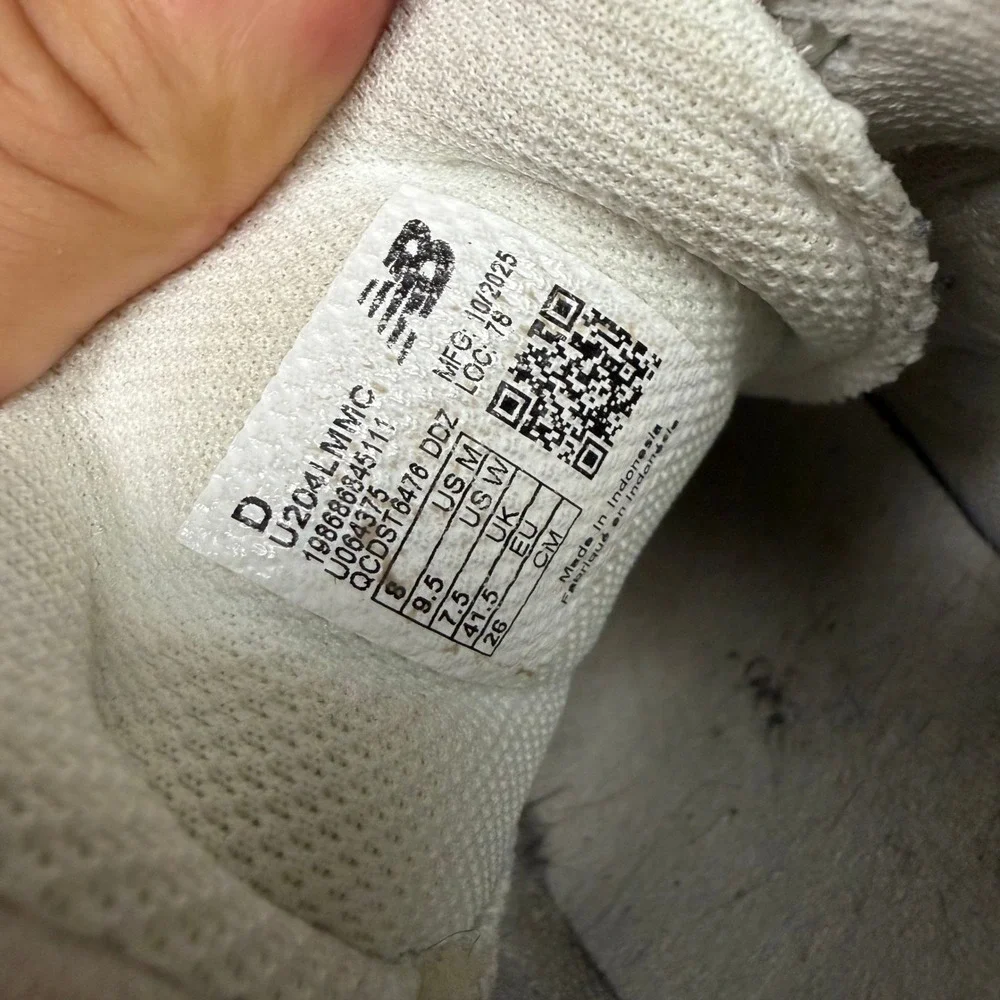 New Balance 204L Mens 8 Beige Cream Suede Athletic Sneakers U204LMMC